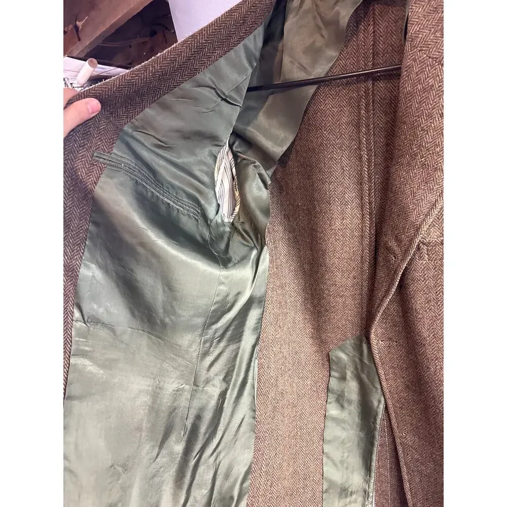 VTG 1960's Brooks Brothers sport coat/blazer  Herringbone Tweed all wool Size 42